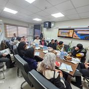 بازدید دانشجویان دانشگاه شریف از نیروگاه خورشیدی پاسارگاد دامغان