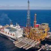 A RECORD-BREAKING OFFSHORE LIFT