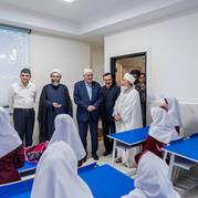 گزارش تصویری از مراسم افتتاح مدرسه پاسارگاد زینبی قشم