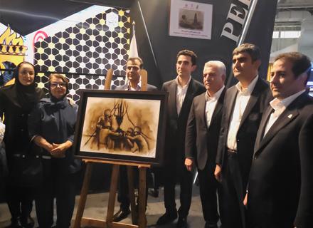 دومین تابلوی نقاشی نفت و‌ قیر به نفع انجمن اتیسم ایران یک میلیارد تومان فروش رفت