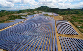 پیاده سازی و راه اندازی مزرعه خورشیدی دامغان